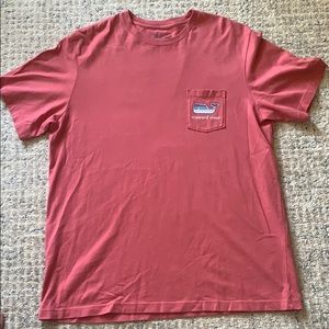 Vineyard Vines whale logo tee